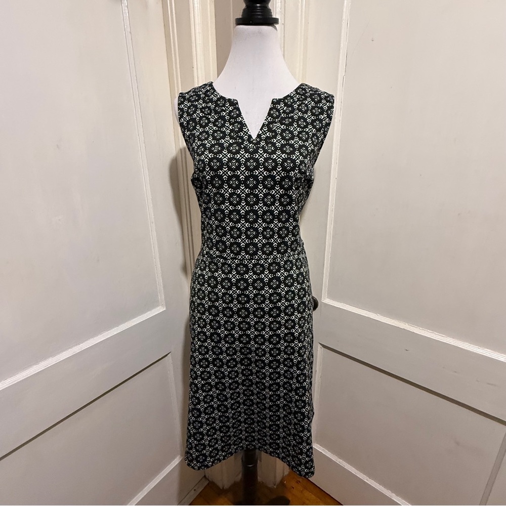 Croft & Barrow Black and White Geometric Midi Dress